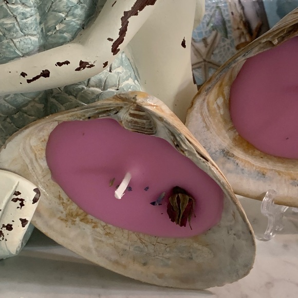 Shabby Chic Boho Shell Decor - Soy Wax Seashell Tea Light Candles- Set of Two - Picture 13 of 16